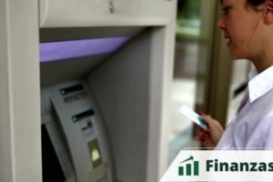 puedo-retirar-50-pesos-del-cajero-banamex